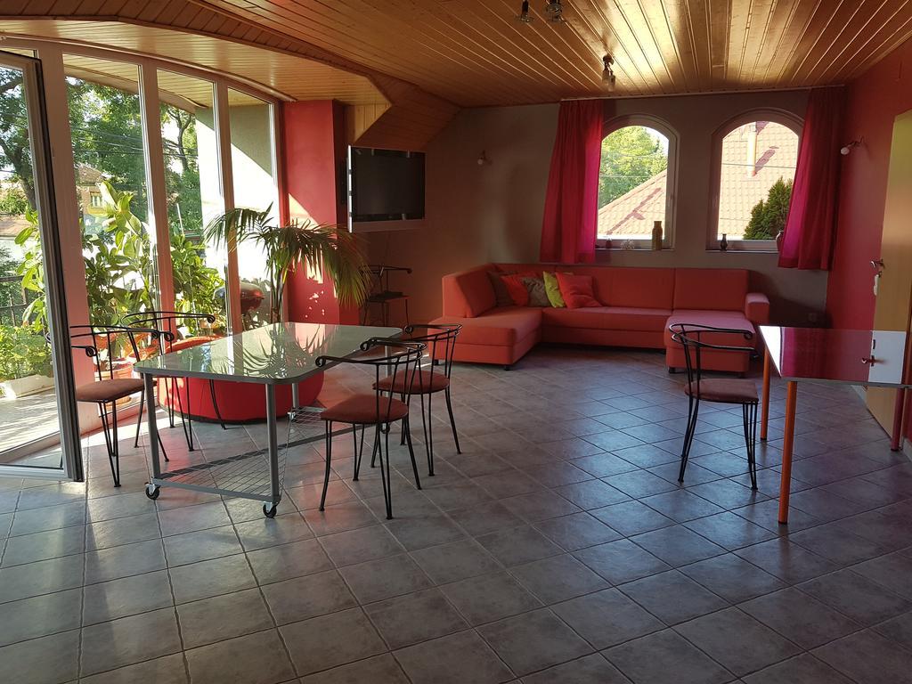 Szigeti Apartmanhaz Pécs Zewnętrze zdjęcie